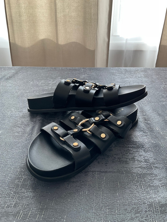 Mark Fisher Women's Foot bed sandals. NEW - Image 2