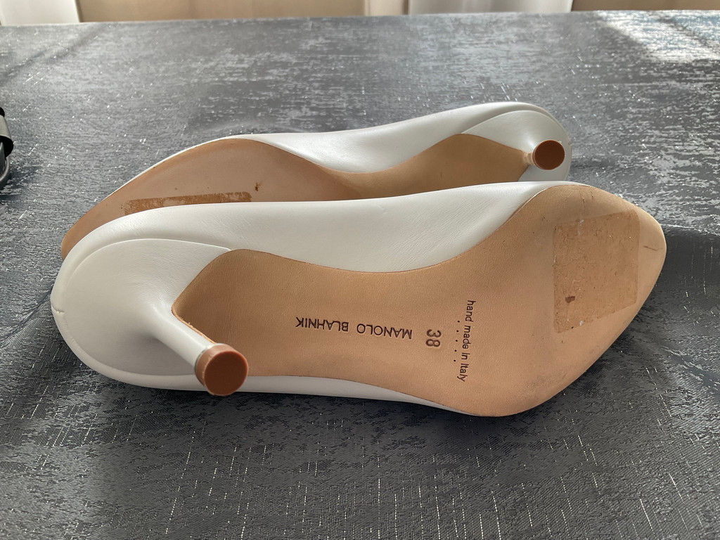 Manolo Blahnik Leather - Image 5